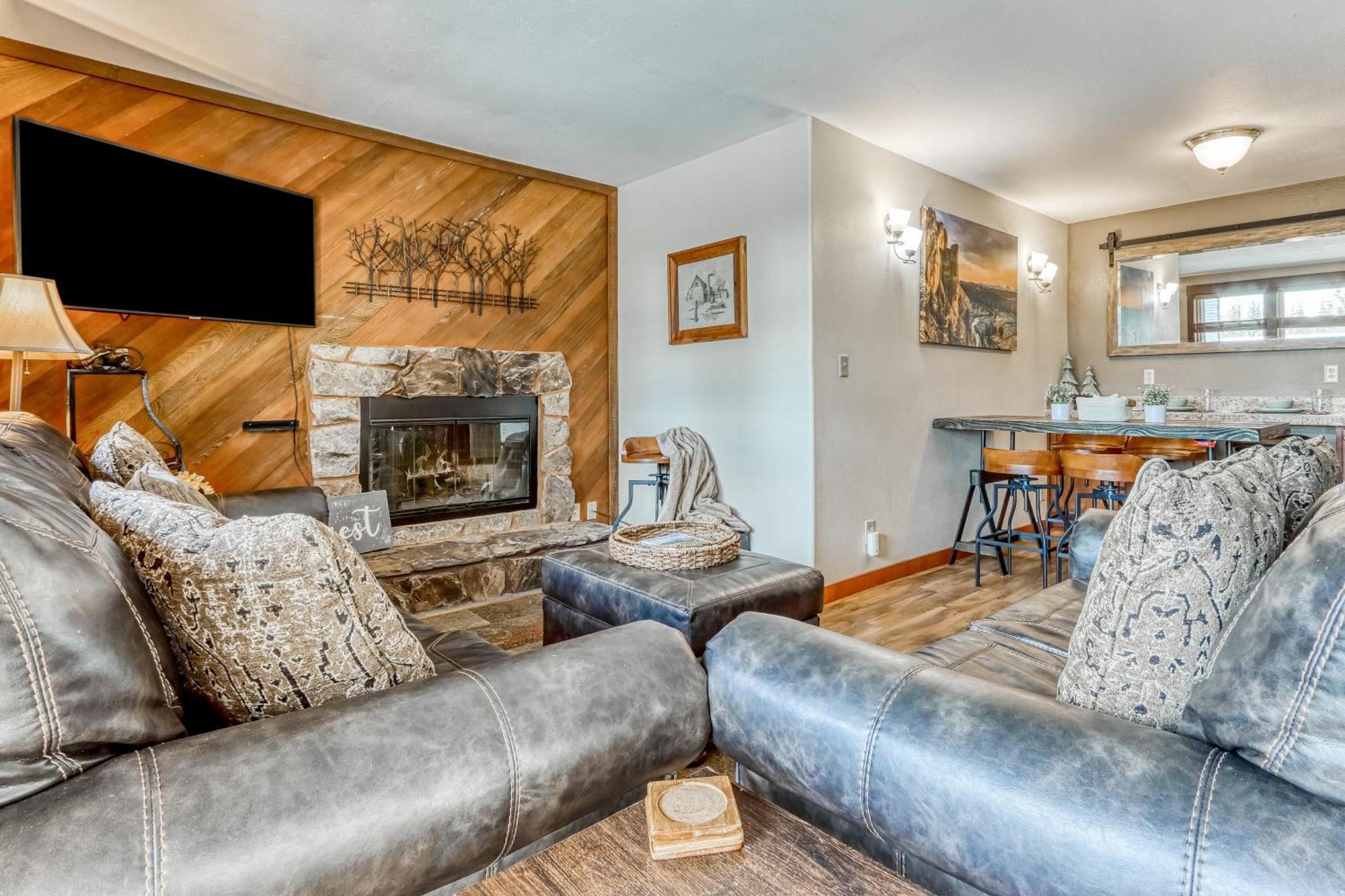 Seventh Mountain II Apartment Deschutes River Woods Room photo